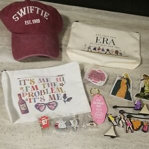 Taylor Swift Lot